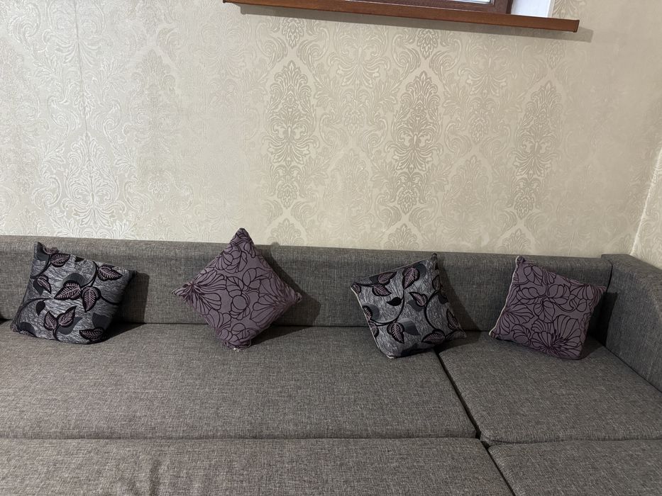 Срочно продается раздвижной диван