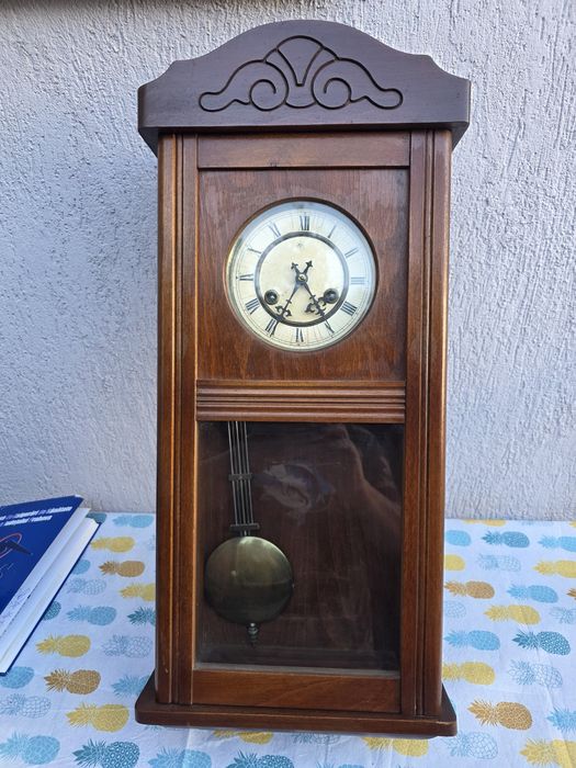 Vand 3 pendule in stare de functionare