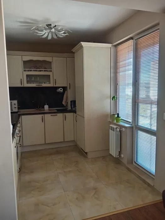 Дава се под наем Четиристаен апартамент в София, Овча купел - 100 кв.м за 850 € - Снимка #4