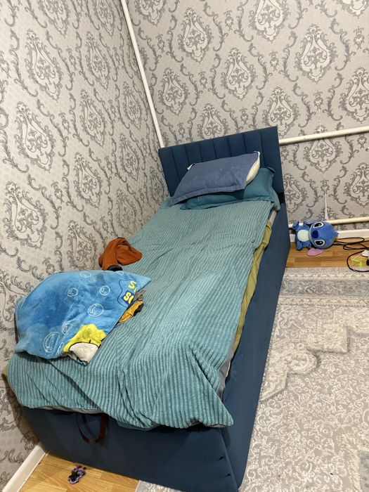 Продам односпальную кровать