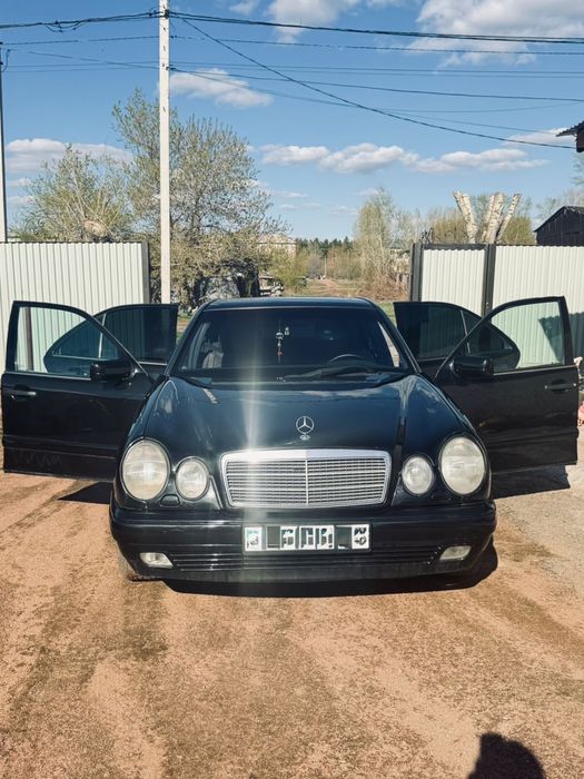 Продам мерседес-Бэнз Е200, 1999 года