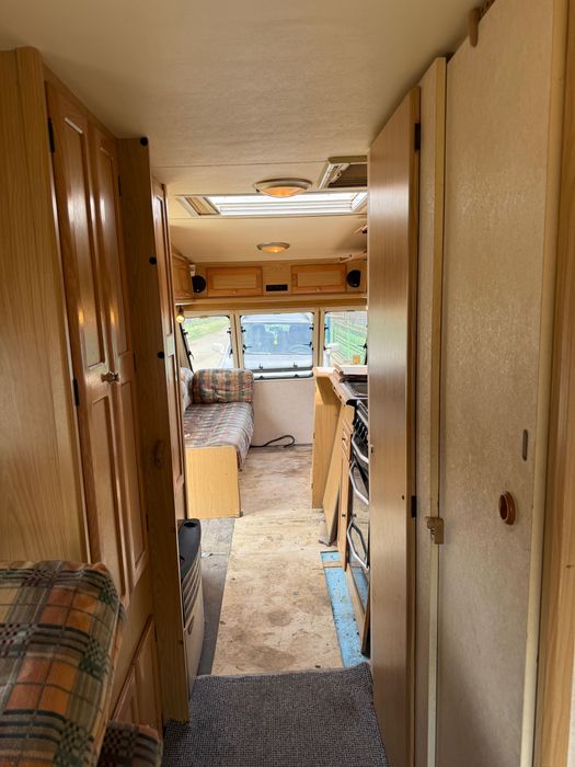 Каравана Bailey двуоса