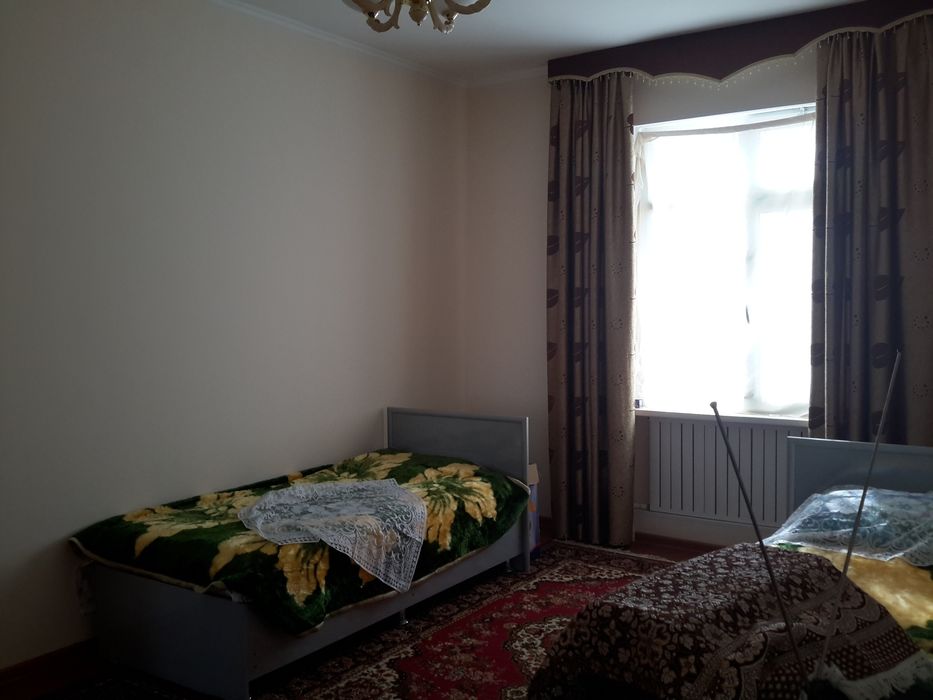 Барча кулайликларга эга 6 сотихлик коттедж жихозлари билан + иссикхона