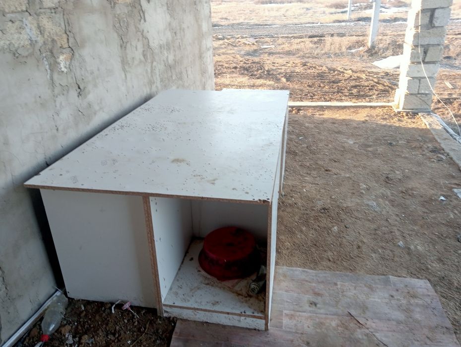 Продам стол ЛДСП рабочий