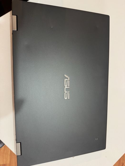 Asus ZenBook i7-1165G7 Резолюция 3840 х 2160