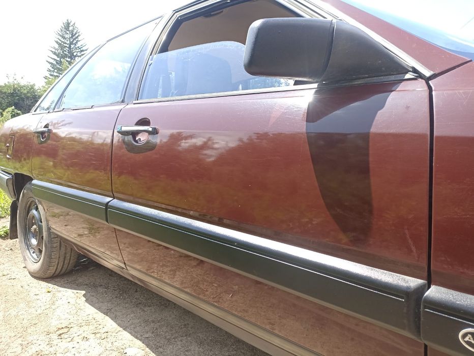 Продам автомобиль Audi