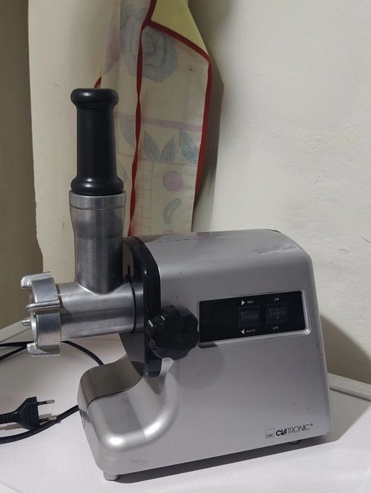 Электрическая мясорубка