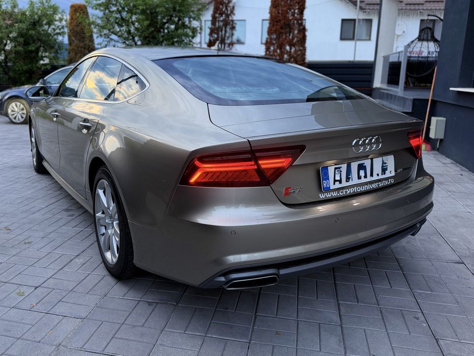 Audi A7  S -line