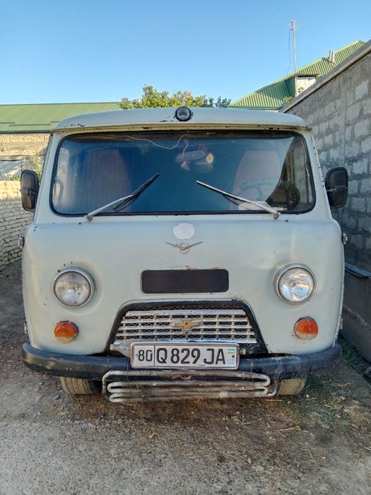 Продаётся УАЗ бортовой