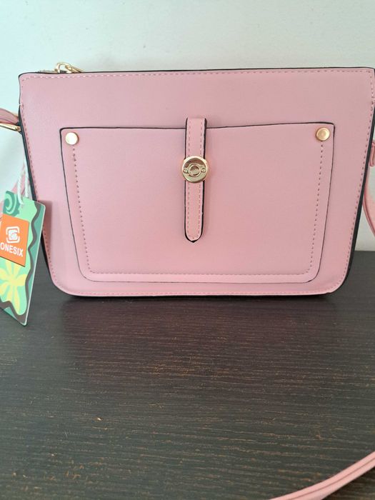 Чисто нова прекрасна чантичка в розово за през рамо