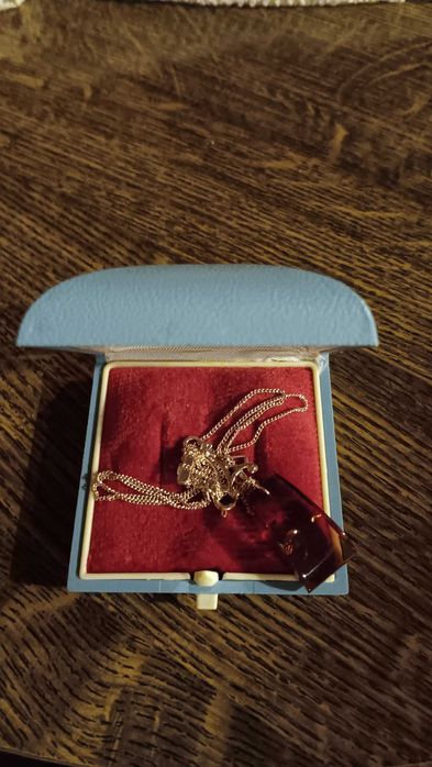 Златно колие със сантименти