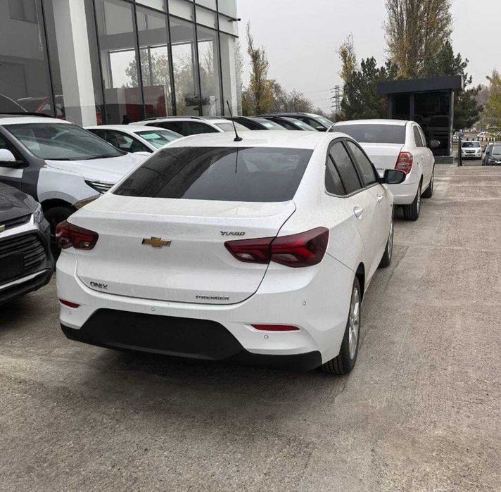 Chevrolet Onix Redline