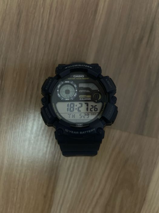 Часовник casio