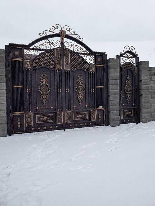 Ворота . Заборы . Навесы . Двери