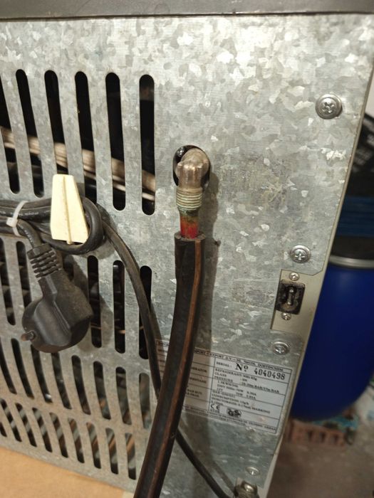 Хладилник газ, 220v 12 v.