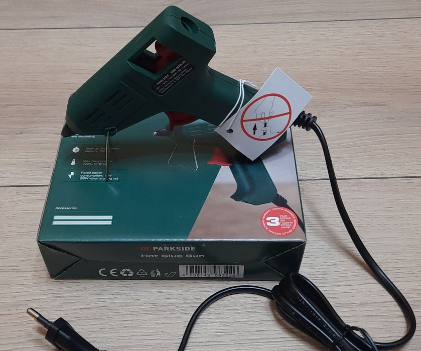 Pistol de lipit la cald Parkside, diametru 7mm,60w,200  C, 220V,Nou!