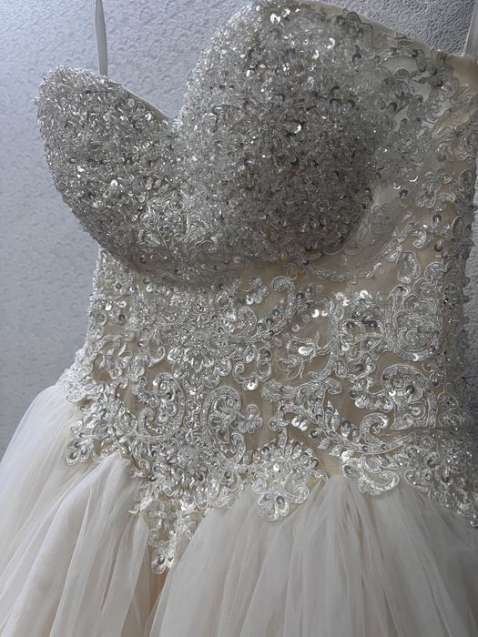 Продам свадебное платье