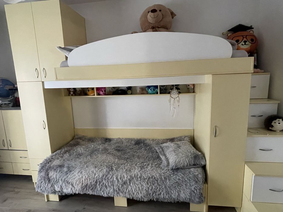 Set mobilier pentru camera