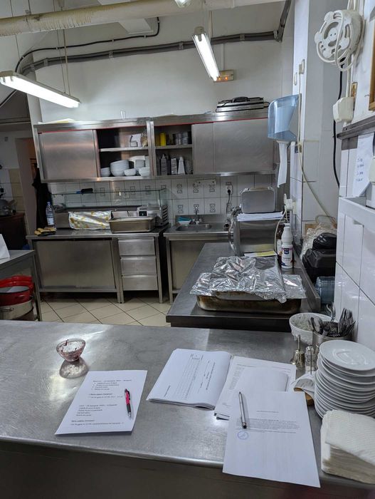 Spatiu comercial / restaurant de închiriat – Str. Cuza Voda