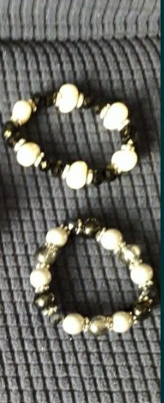 Колиета, гривни и обеци