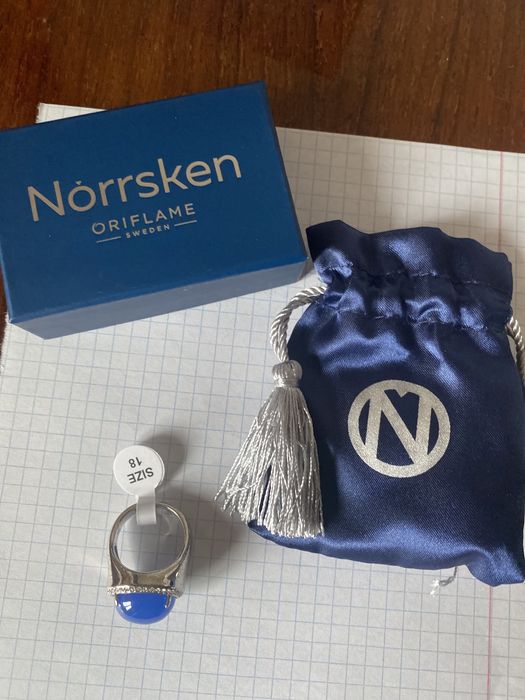 Бижутерия, броши