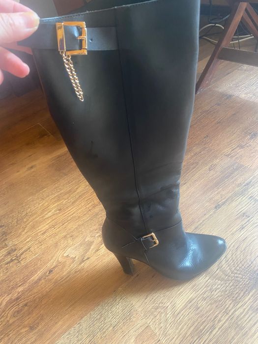 Елегантни дамски ботуши Stillo