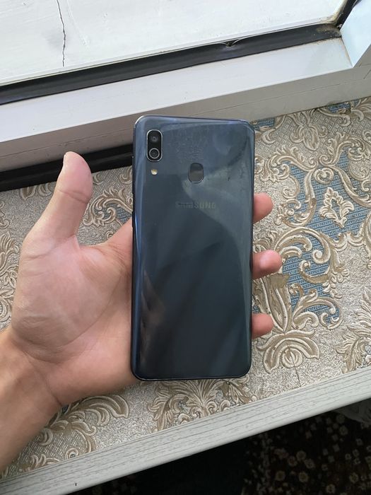Samsung a30 32/3