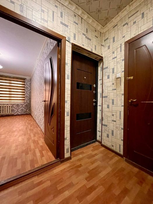 Срочно сотилади 2 хона 3 хона қилинган  75 м² сквозной 5этаж 5 этажли