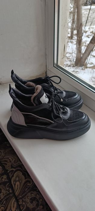 Женские зимние ботинки.Раз.36