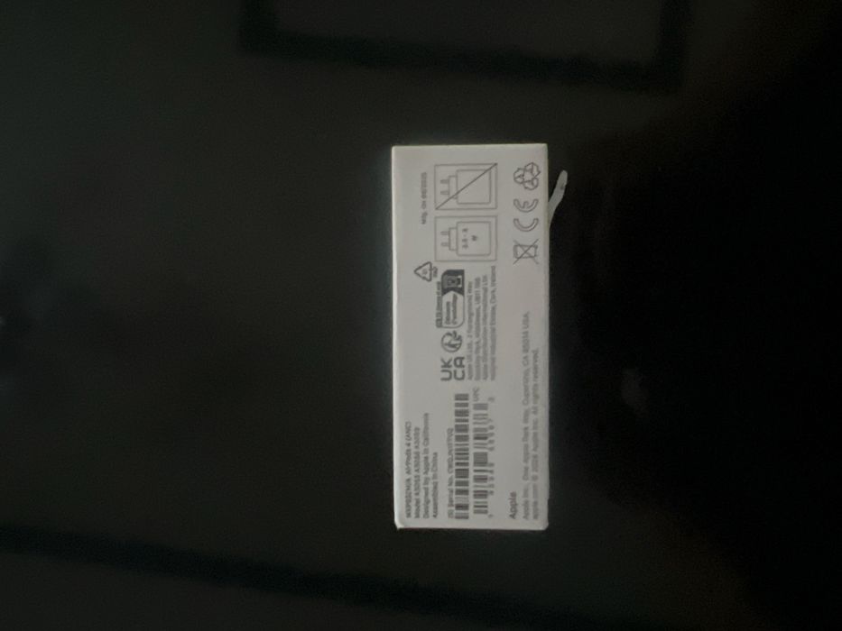 Vand casti AirPods 4  active Noise Cancellation nou sigilat