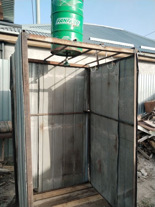 Душ готовым Каркас с бочком продам улчныи душ