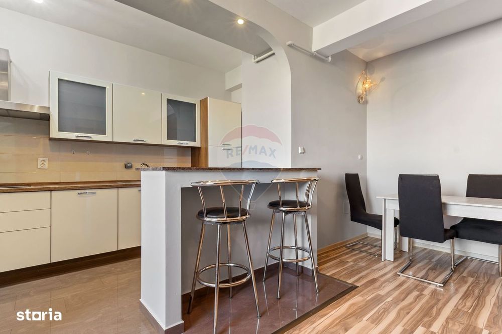 Apartament cu 3 camere de închiriat în zona UTA