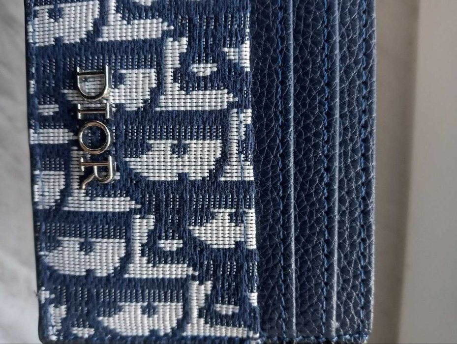 Dior картодържател