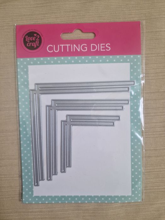 Продавам метални щанци