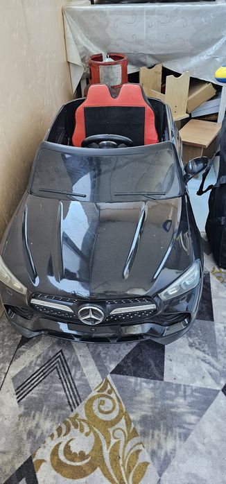 Электромашинка Mercedes