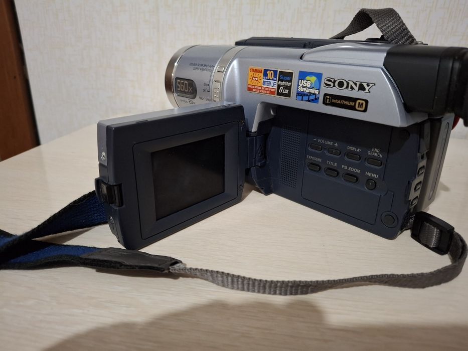 Цифровая видиокамера SONY DCR-TRV