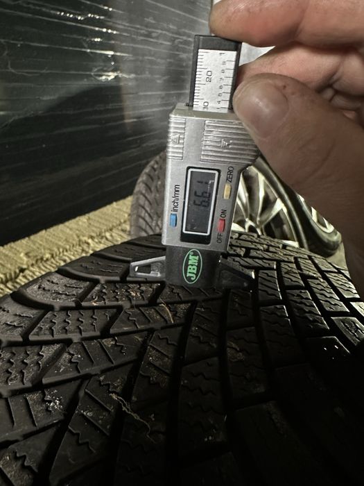 Roti de iarna BMW seria 1/2/3/4 205/60/R16