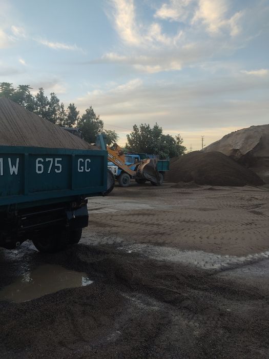 Клинец шебен песок булыга доставка самосвалы Зил Ман КамАЗ