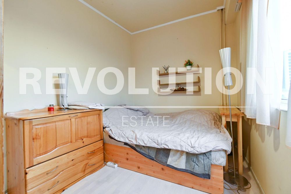 Тристаен апартамент в ж.к. Люлин 2.