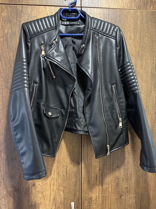 Есенно яке , zara