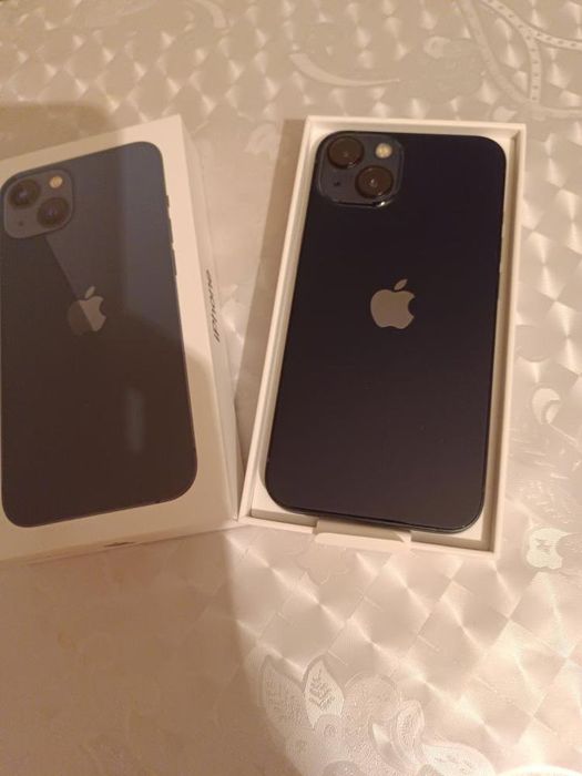 смартфон Айфон 13