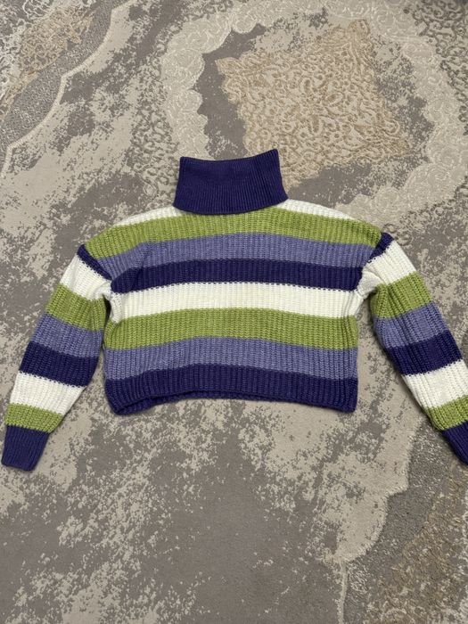 Разные свитеры, разные цены