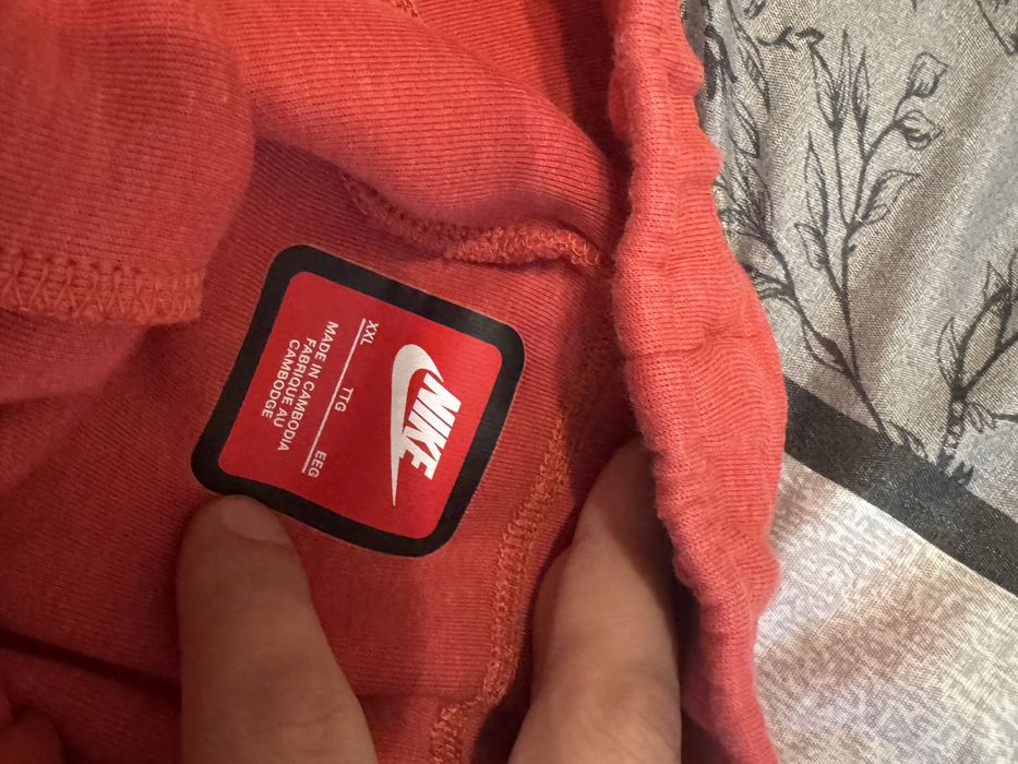 Pantaloni NIKE TECH Roșu