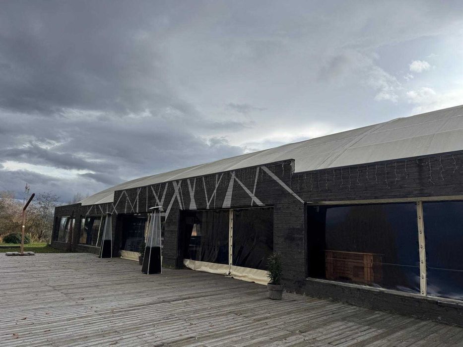 Vand Cort Evenimente Complet Utilat