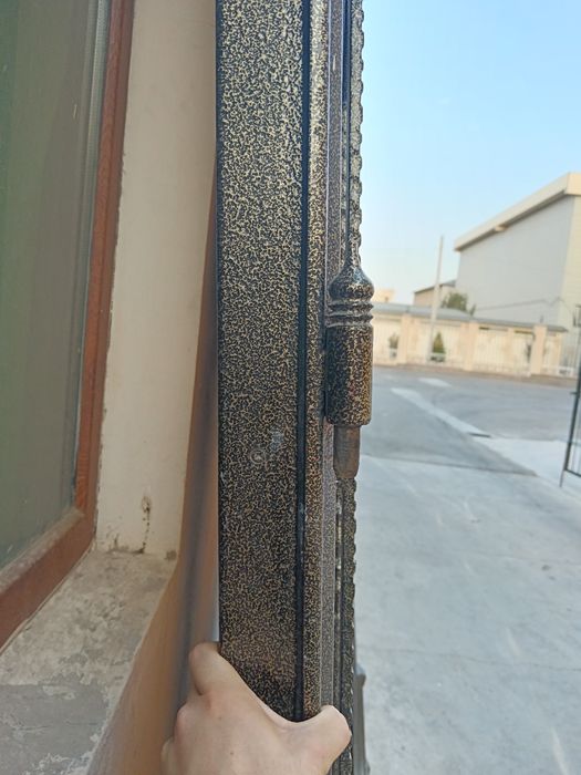 Сатылымда  бу есік  сапасы  жақсы