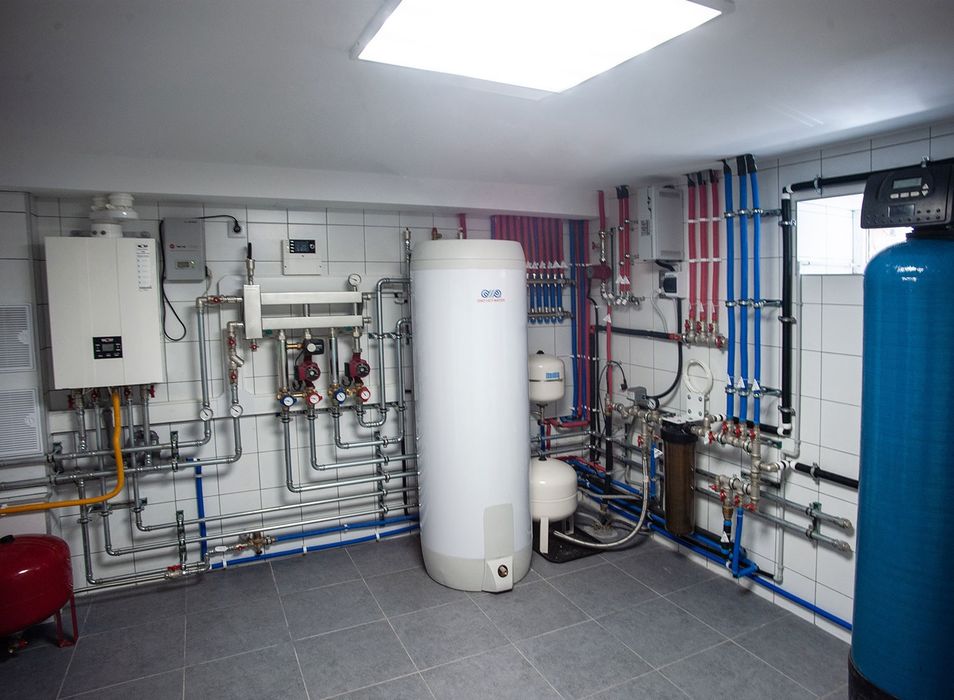 Сварщик, сантехник, алмазное бурение. Пайвандловчи,сантехник ва бетон