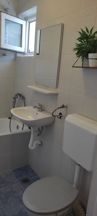 Apartament 2 camere de închiriat în zona V. Goldis