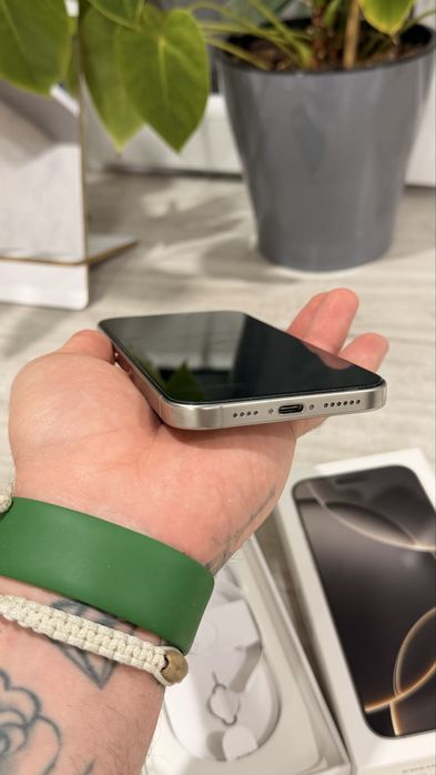 Iphone 16 pro max,256GB ,натуральный титан
