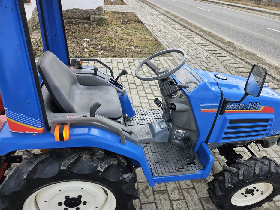 Tractor tractoras minitractor 4x4 iseki freza sol