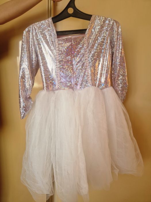 Продам нарядное платье